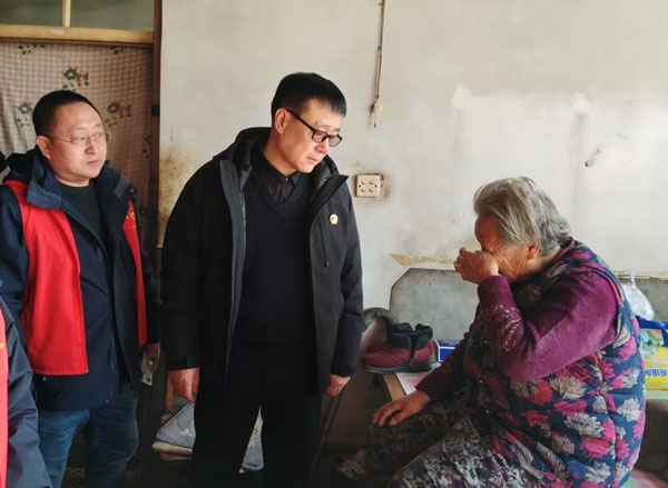 2026年新年前夕 郭明义爱心团队沟帮子福全爱心团队走访慰问困难群体 2026年新年前夕 郭明义爱心团队沟帮子福全爱心团队走访慰问困难群体